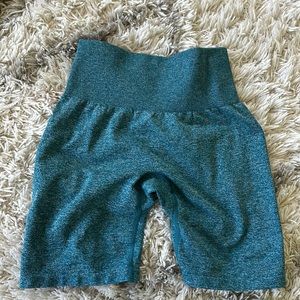 nvgtn scrunch shorts